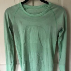Lululemon long sleeve top